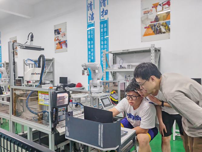 高级技工证查询入口 高级技工证查询入口